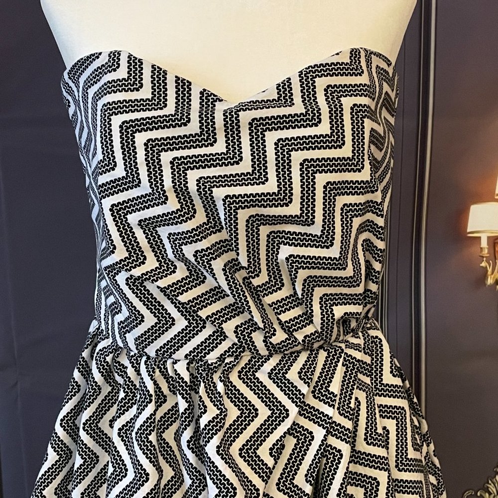 ModCloth Strapless Mini Dress - Picture 2 of 6